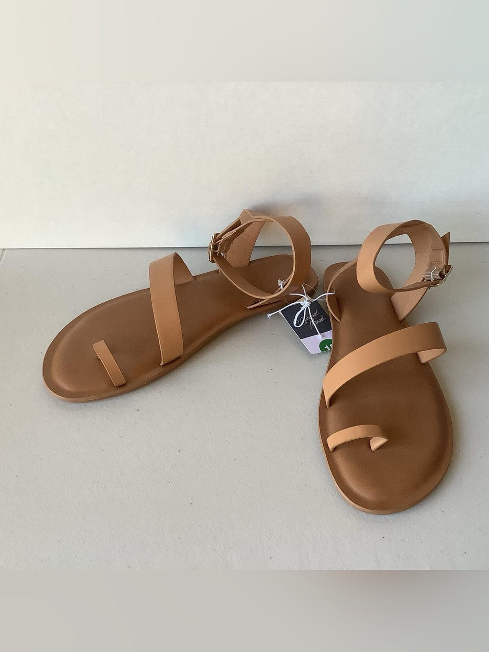 Universal Thread Sol Toe Loop Ankle Strap Sandals